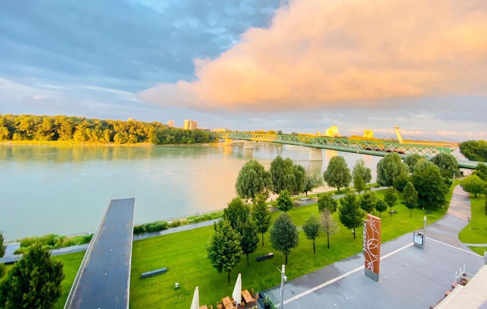 No1 Dream View Appartement Bratislava Buitenkant foto